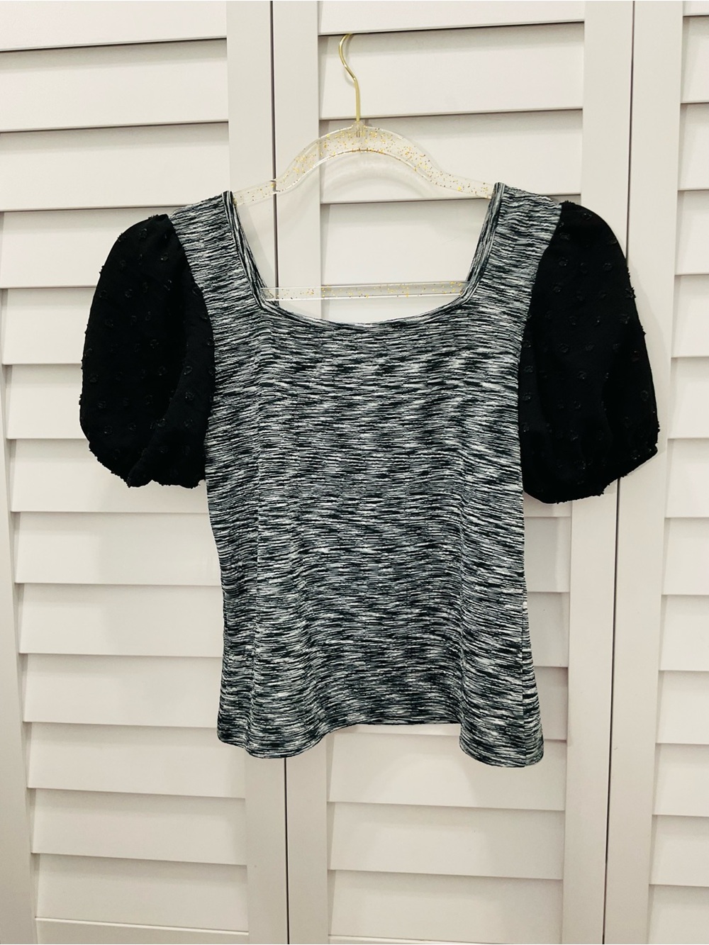 Girl’s  Honey & Sparkle  Black & White Marbled Puff-Sleeve Top size XL